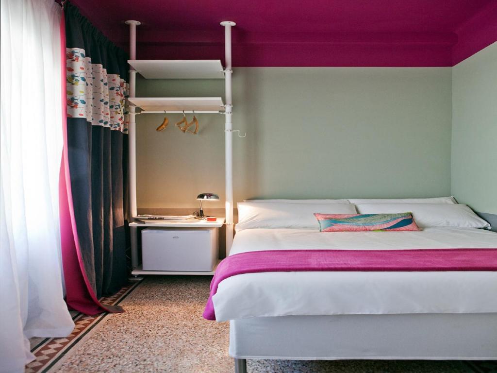 ローマ プラティン ヴァチカン Bed & Breakfast 部屋 写真